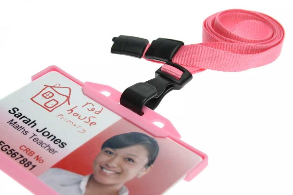 pink-plasticclip-idcard