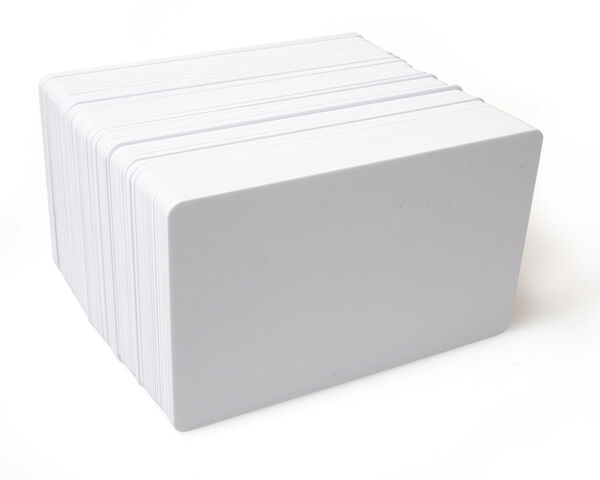 Dyestar Blank White Plastic Cards - Pack of 100