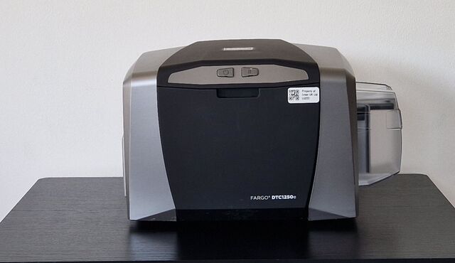 Fargo DTC1250e Dual Sided Refurbished ID Card Printer (NC-LU222)