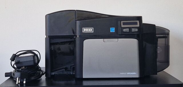 Fargo DTC4250e Dual Sided Refurbished ID Card Printer (UPDS-DTC4250e-20174)